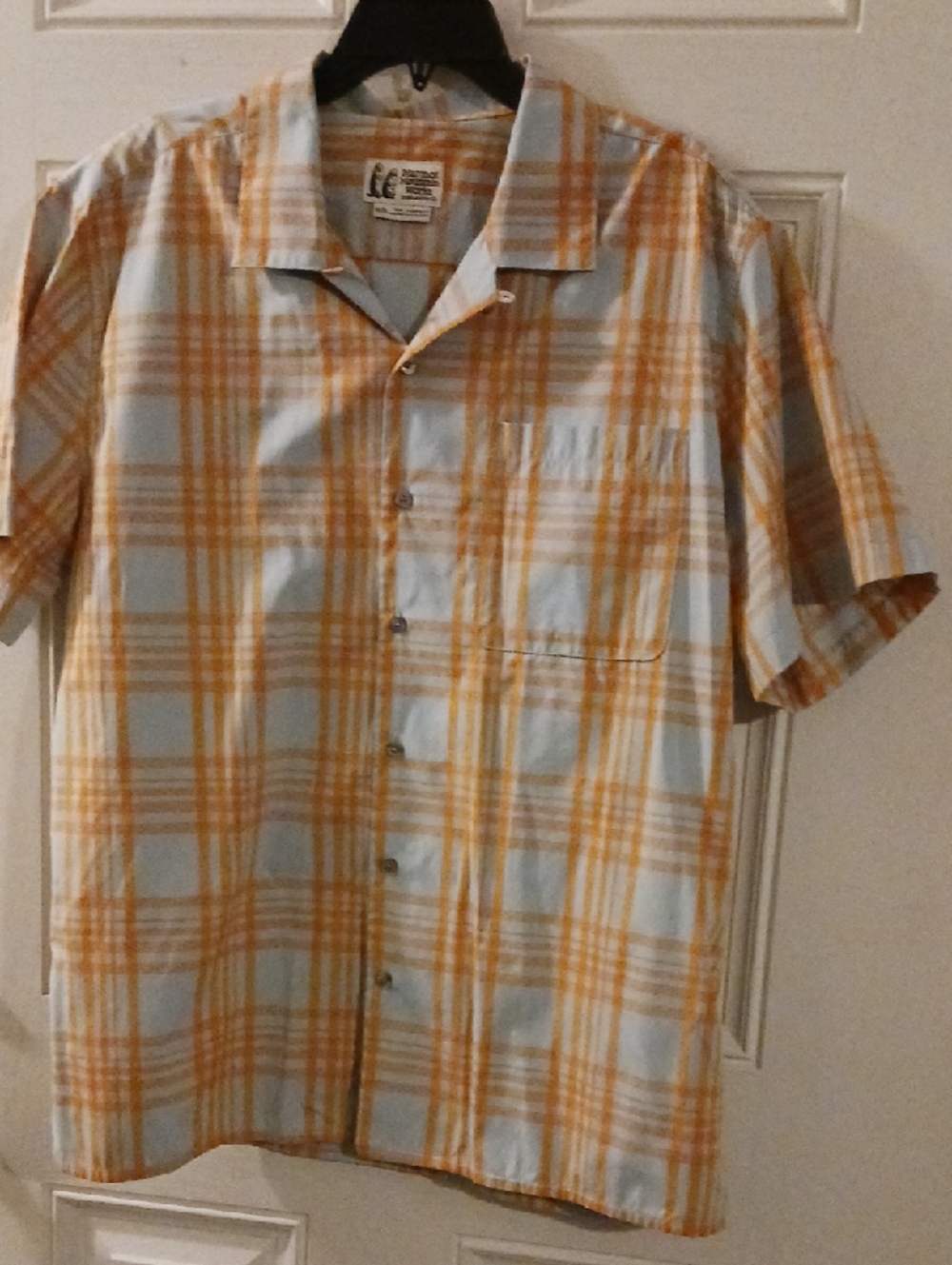 **Size XL Marmot Mountain Works Short-Sleeve Plaid Pocket  Shirt Orange & Grey